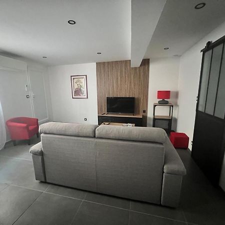 Studio Cosy Pour 2 Personnes A Thuir Apartment Екстериор снимка